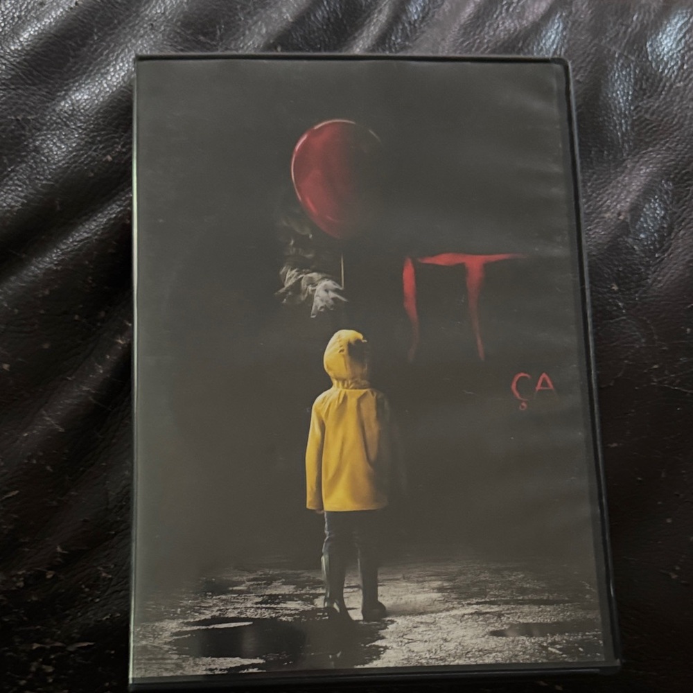 IT Movie DVD with Red Balloon Cover